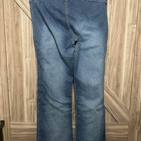 Stylish Blue Flare & Wide Leg Jeans - Picture 6 of 6